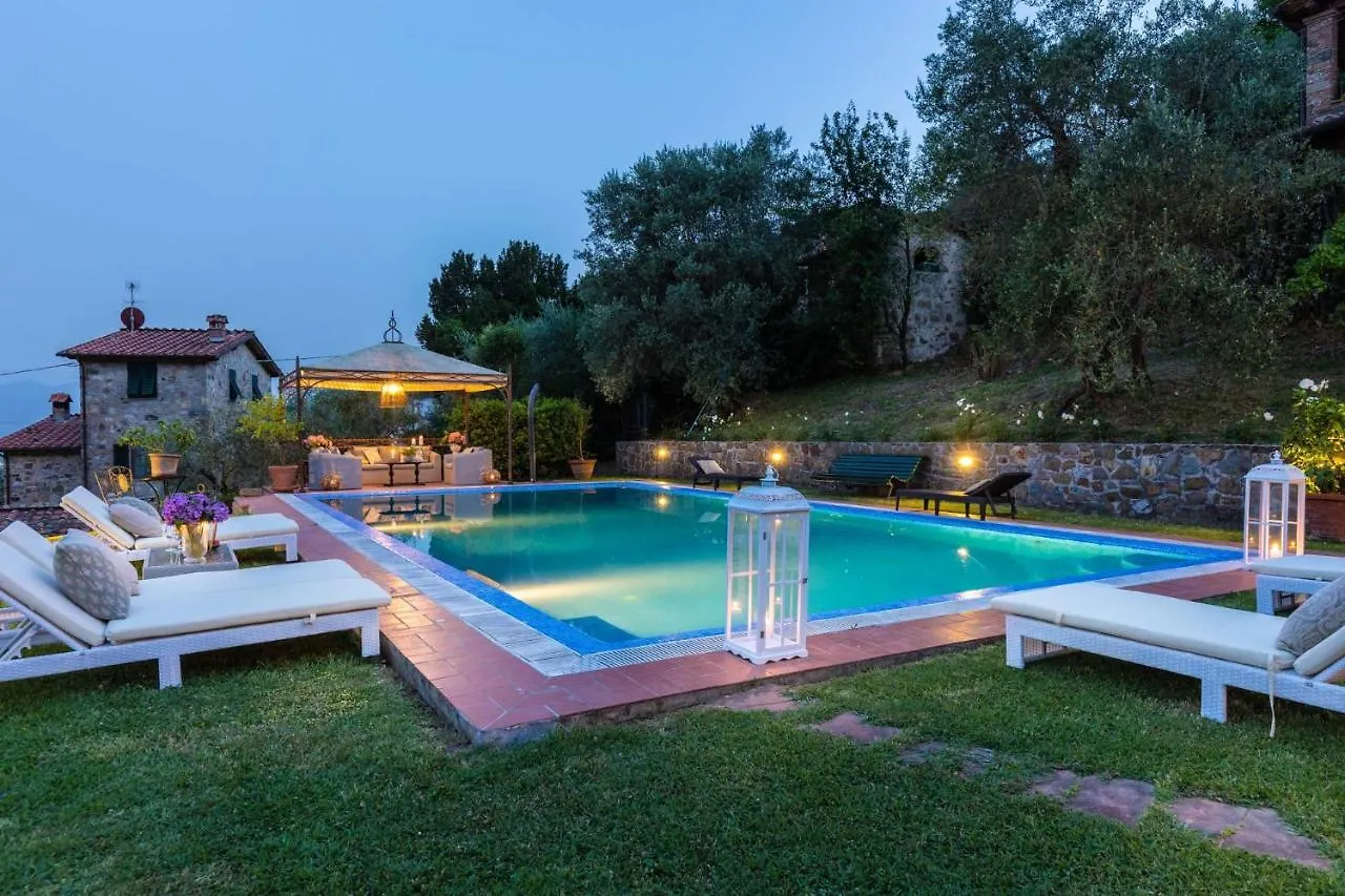 Villa Arsina, Modern Italian Tradition. Private Pool Lucca