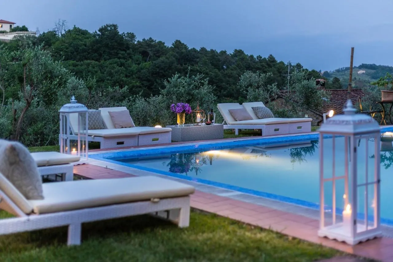 Villa Arsina, Modern Italian Tradition. Private Pool Lucca 0*,