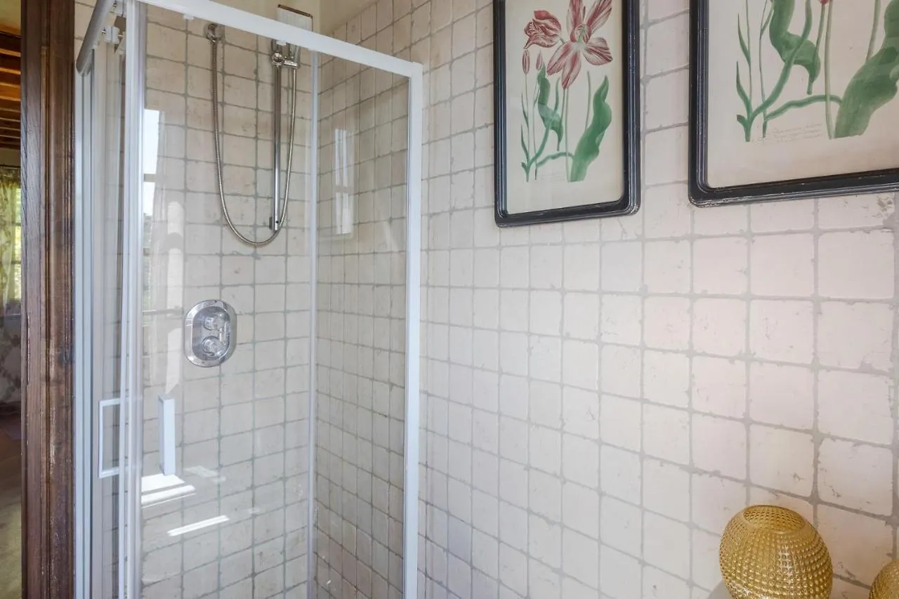 Villa Arsina, Modern Italian Tradition. Private Pool Lucca