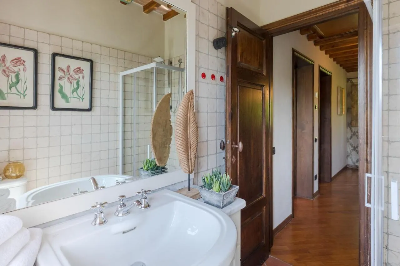 Villa Arsina, Modern Italian Tradition. Private Pool Lucca